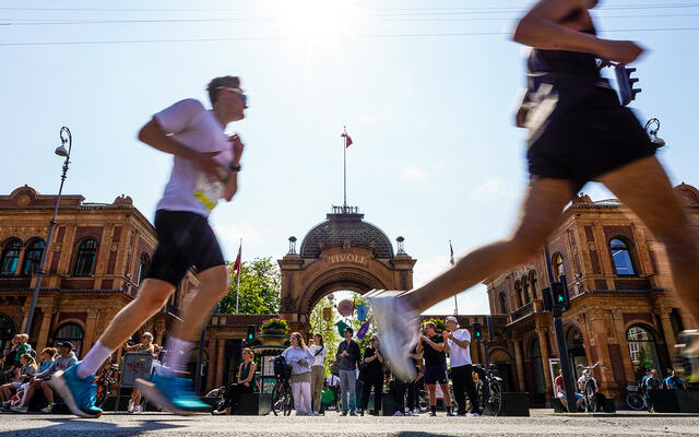 København Maraton byr på ei flat løype, så hvis det ikke blåser for mye eller blir for varmt, så er det absolutt en trasé det kan løpes fort i. (Foto: arrangøren)