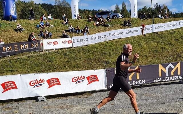 Arne Heimdal mot mål ved Håkons Hall i Birkebeinerløpet 2021. (Foto: Ingunn Heimdal)