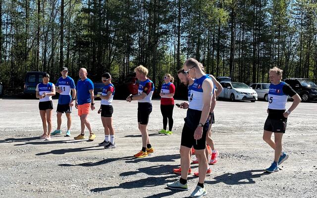 Det var 12 aktive på start på Furumoen torsdag. (Foto: Heidi Aarstad)