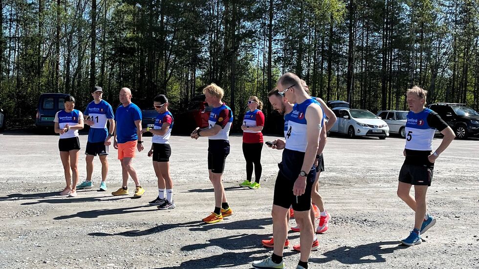Det var 12 aktive på start på Furumoen torsdag. (Foto: Heidi Aarstad)