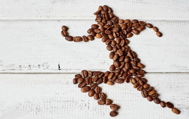 Både forskning og mange utøveres erfaring indikerer at koffein kan ha en prestasjonsfremmende effekt i mange idretter. (Foto: iStockphoto)