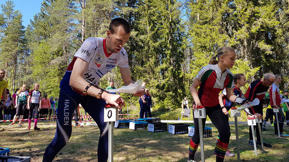 Herrevinner Magne Dæhli klar til start i Elgdilten. (Alle foto: Stein Arne Negård)