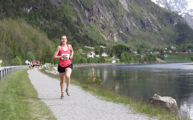 Ingeborg Syntsnes Hole satte en solid løyperekord i Hamarløpet. Her ser vi henne under Åndalsnesløpet tidligere i sommer. (Foto: Helge Fuglseth)