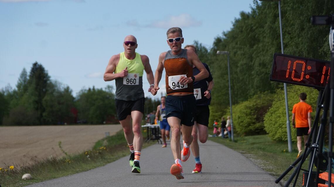 Dagens beste prestasjon stod Bjørn Paulsrud for. Han løp 5 kilometer på gode 18.22 i klasse 55-59. (Foto: Bjørn Saksberg).