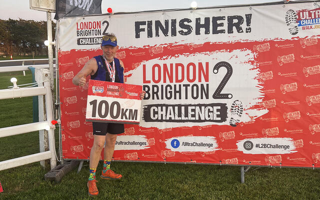 Etter en lang og krevende løpetur fra London til Brighton var det godt å bli erklært som Finisher etter målpassering. (Foto: privat)