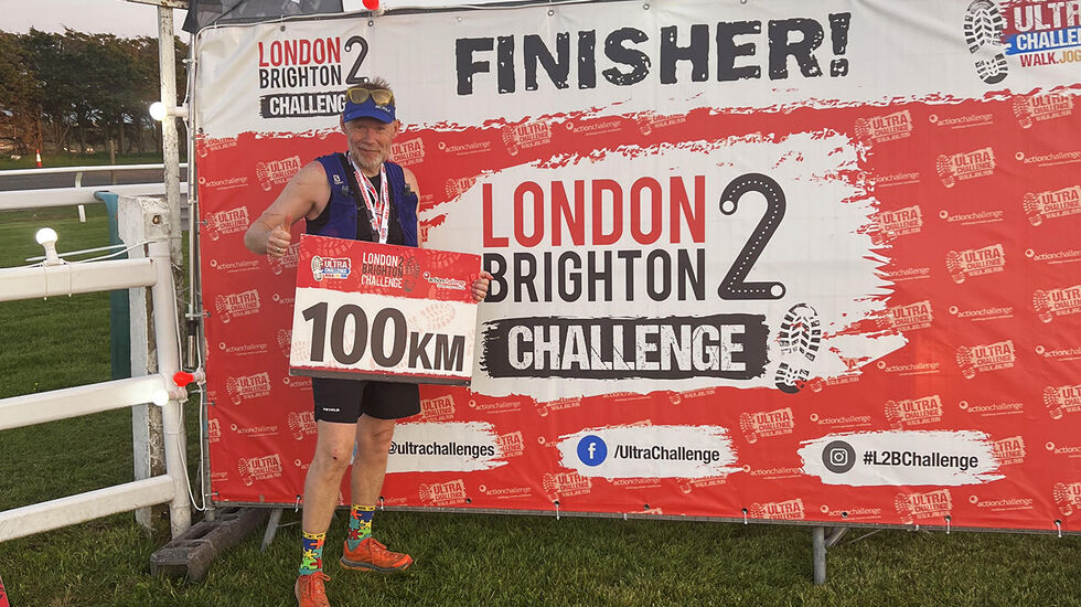 Etter en lang og krevende løpetur fra London til Brighton var det godt å bli erklært som Finisher etter målpassering. (Foto: privat) 