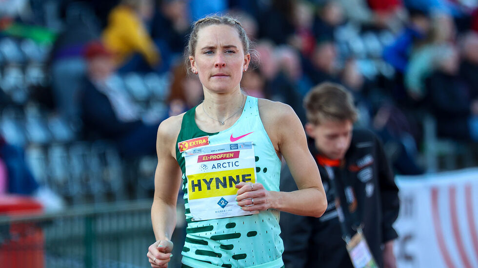 Hedda Hynne klar til start på sin 800 meter i Trond Mohn Games. (Alle foto: Arne Dag Myking)