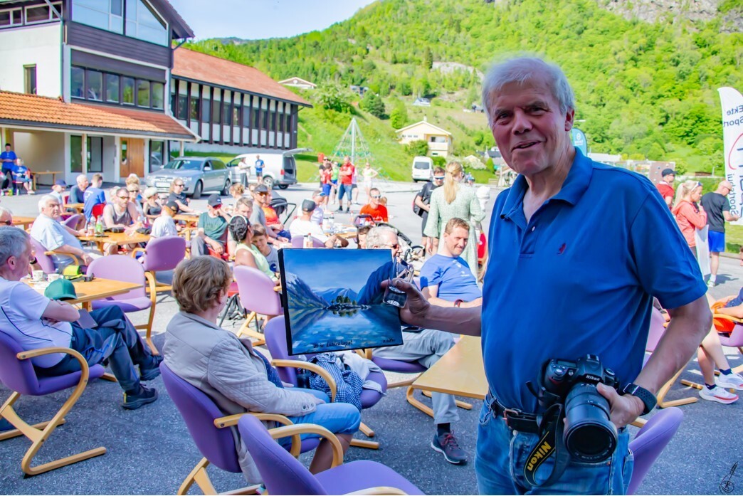 Arne Ingjald Lerum deltok i aktiv klasse og fekk måleri for å fullført 25 Lustraløp foto Erling Kvalsøren.jpg