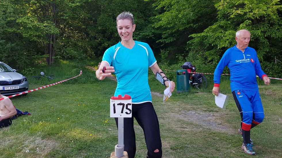 Vinner av D 4,5 km, Nikoline Ekeberg Schjerve-Norconsult, mot mål. (Foto: Stein Arne Negård)