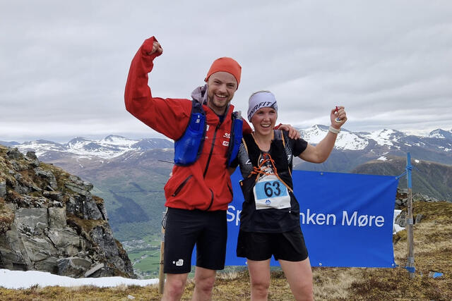 Øystein Ulekleiv og Monika Solvang kan juble over sigeren i Blåfelden Rett Opp. (Foto: Sølvi Midtbø)
