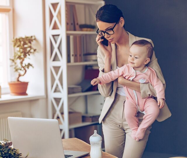 Hvordan bedrifter kan støtte mødre på – og tilbake til – arbeidsplassen