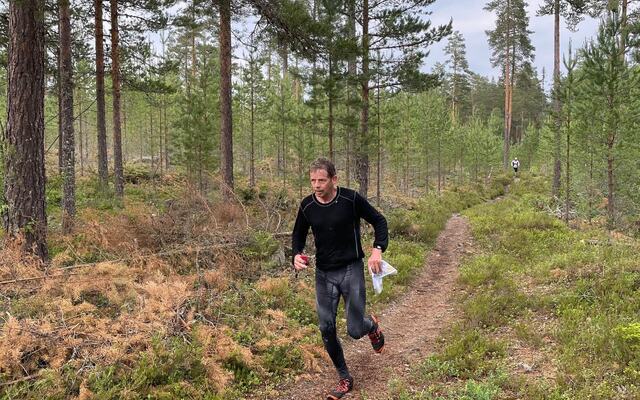 Bjørn Solbergseter mot mål som vinner av H 5,5 km. (Foto: Unn Mette Klopbakken)