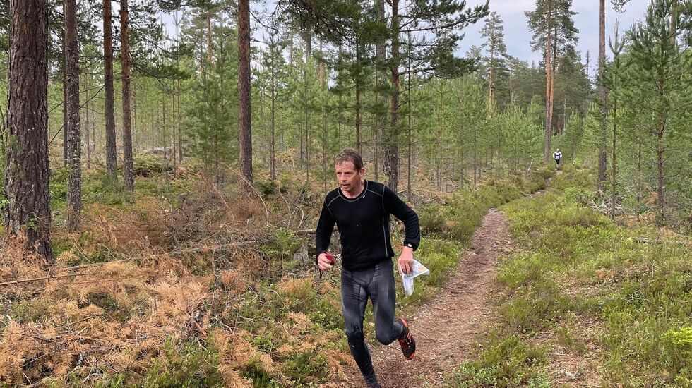 Bjørn Solbergseter mot mål som vinner av H 5,5 km. (Foto: Unn Mette Klopbakken)