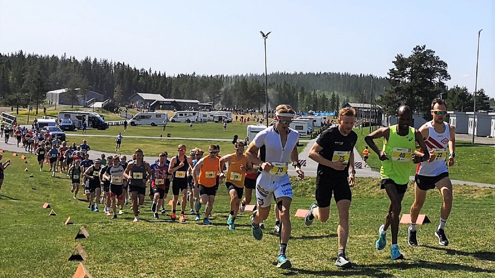 Kondis-president Tim Bennett har deltatt i både Birkebeinerløpet (bildet) og Stockholm Marathon i sommer, og han har lagt merke til at andelen unge løpere er stigende. (Foto: Rolf Bakken)