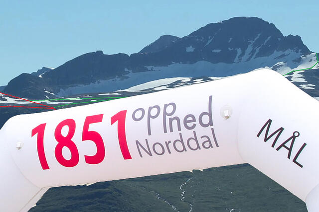 Løypa går til toppen av Middagshesten på 1382 moh – og ned att.