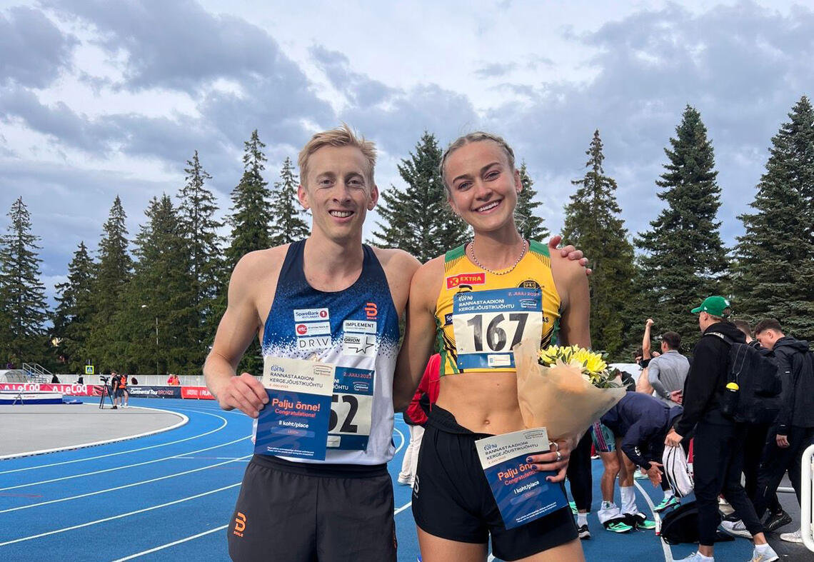 Even Brøndbo Dahl og Amalie Sæten kunne glede seg over gode løp på 1500 m i Estland. (Foto: privat) 