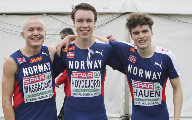 Phillip Massacand er tatt ut til å løpe 10 000 m, Vebjørn Hovdejord er uttatt på både 5000 m og 3000 m hinder, mens Esten Hansen-Møllerud Hauen stiller på 1500 m. (Foto: Kjell Vigestad)