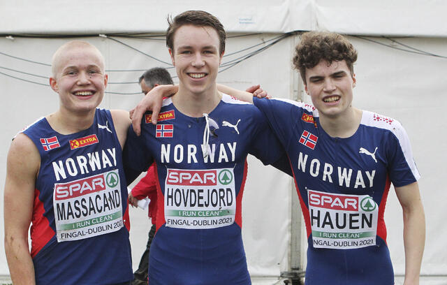 Phillip Massacand er tatt ut til å løpe 10 000 m, Vebjørn Hovdejord er uttatt på både 5000 m og 3000 m hinder, mens Esten Hansen-Møllerud Hauen stiller på 1500 m. (Foto: Kjell Vigestad)