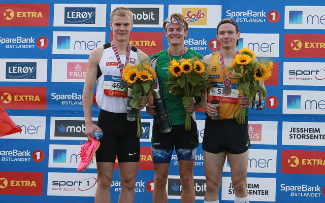Ole Jakob Høsteland Solbu (midten) vant NM-finalen på 800 m foran Tobias Grønnstad (venstre) og Markus Einan (høyre). (Foto: Kjell Vigestad)