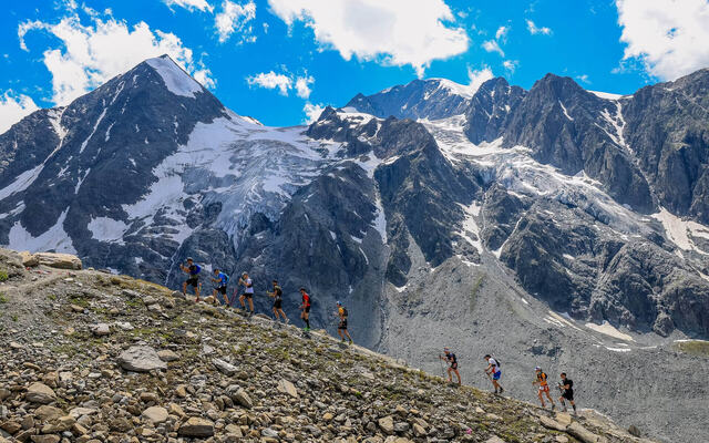 Løpet i Verbier i det sørlige Sveits byr på svært så spektakulære omgivelser. (Foto: UTMB World Series)