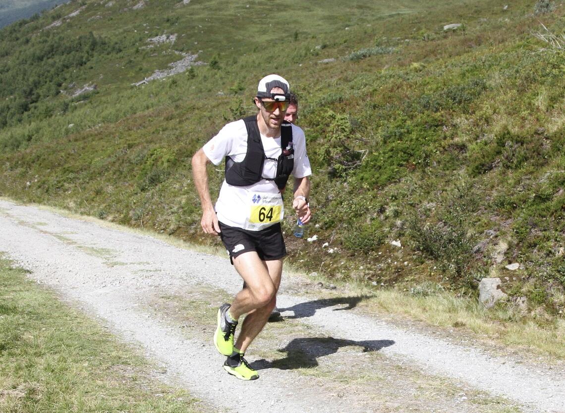 Jonathan Albon som bor i Isfjorden vant dagens motbakkeløp på Sunnmøre