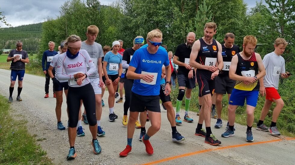 Fra starten for konkurranseklassen ved Grimshallen i 2022-utgaven (Foto: Folldal IF)