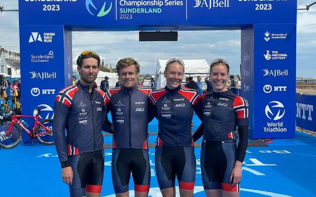Det norske laget som tok en tredjeplass i miksstafetten i WTC-seriens arrangement i Sunderland. (Foto: Norges Triathlonforbund)