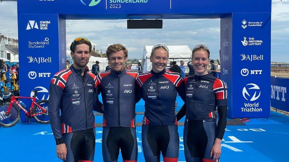Det norske laget som tok en tredjeplass i miksstafetten i WTC-seriens arrangement i Sunderland.  (Foto: Norges Triathlonforbund)