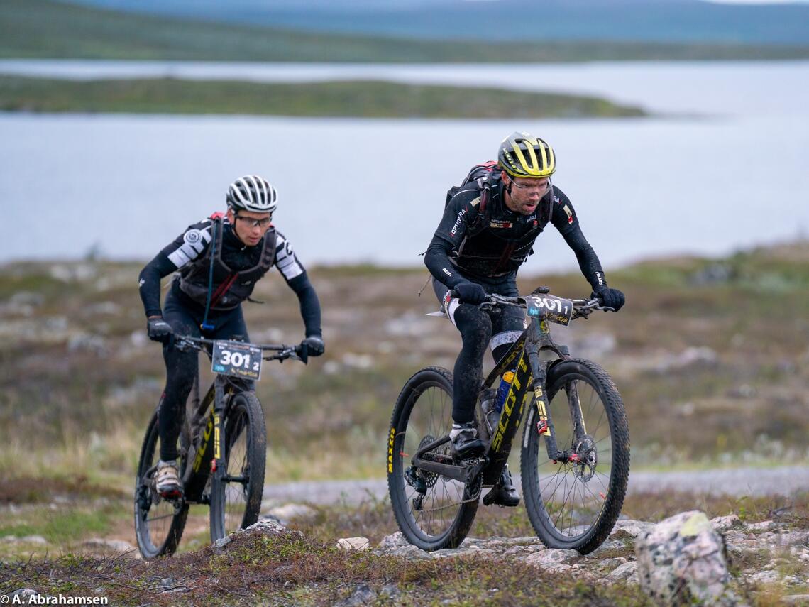Team Monter Østlyngen i farta under fjorårets Offroad Finnmark. (Foto: Anders H. Abrahamsen)