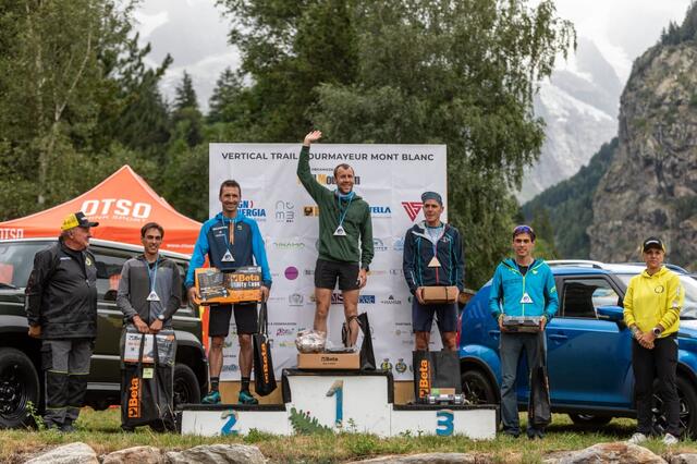 Stian Angermund på topp i de franske alper - i dobbelt forstand. (Foto fra løpets facebookside)