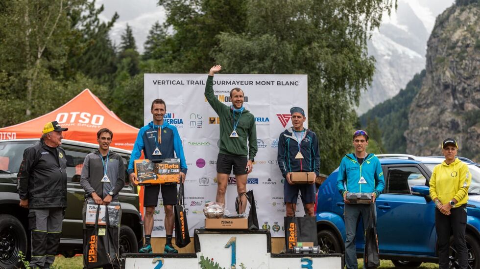 Stian Angermund på topp i de franske alper - i dobbelt forstand. (Foto fra løpets facebookside)
