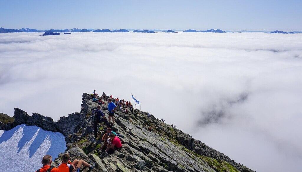 Fra toppen Saudehornet rett opp 2019. Foto: Martin Hauge-Nilsen