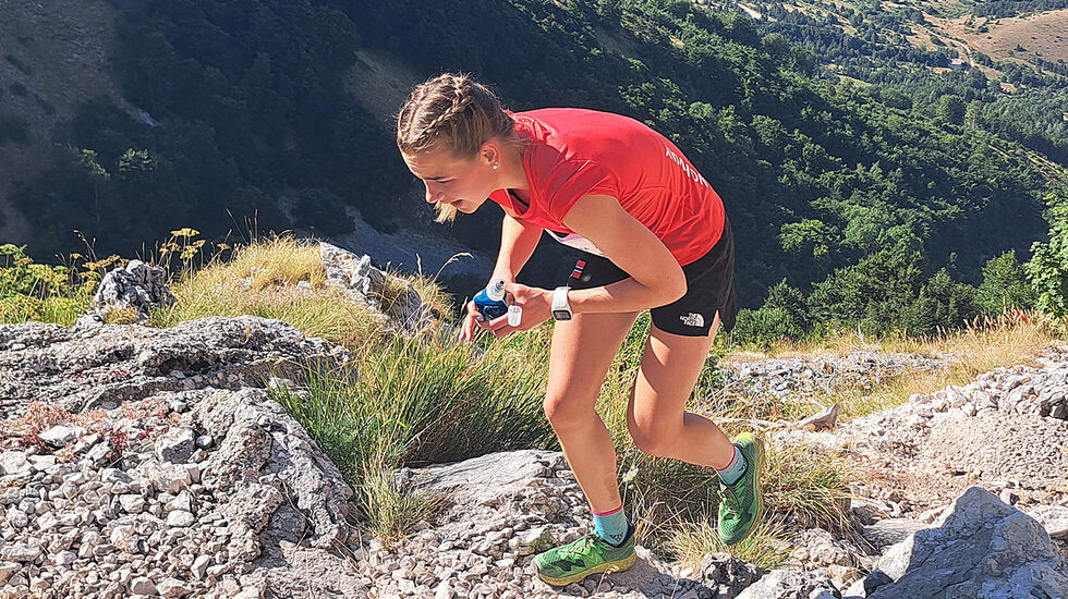 Ingeborg Synstnes Hole vant to soleklare gullmedaljer da VM i Skyrunning ble arrangert i Italia denne helga. (Foto: Terje Hole).