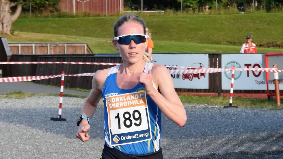 Hanne Mjøen Maridal var utilnærmelig på 5 kilometer i Mosjøen lørdag formiddag. Ingen andre deltakere klarte å følge ryggen til jenta fra Strindheim IL. (Foto: Arkivbilde, Rolf Bakken).