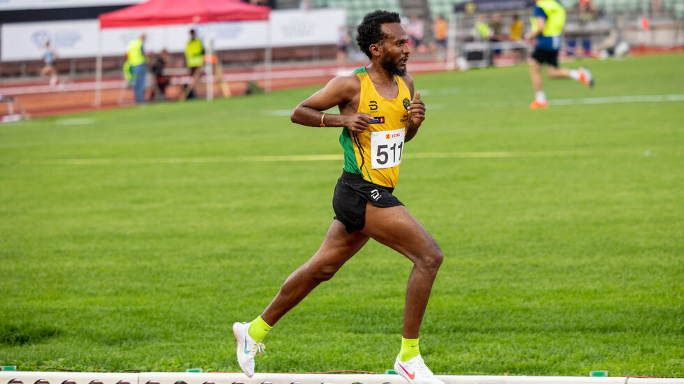 Awet Nftalem Kibrab i steget under sommerstevnet på Bislett i 2021. (Foto: Samuel Hafsahl)