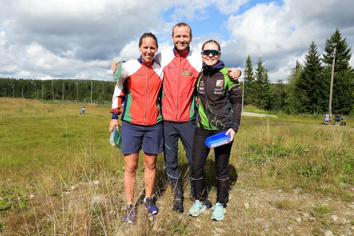 Sofie Johansson (til v.) Ove Haugereid og Evine Westli Andersen vant Myrtrampen 2023, (Foto: Stein Arne Negård)