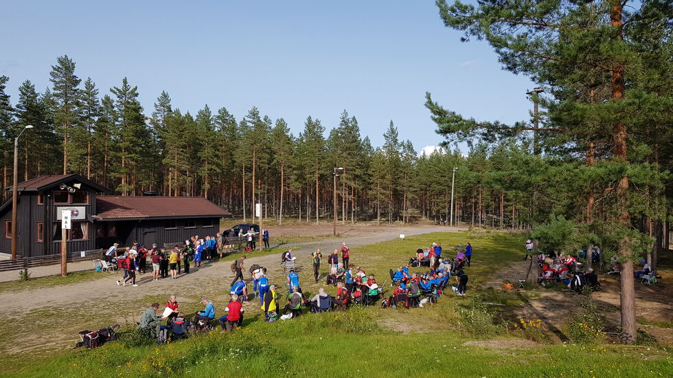 Samlingsplassen på skistadion til Strandbygda IL. (Foto: Stein Arne Negård)