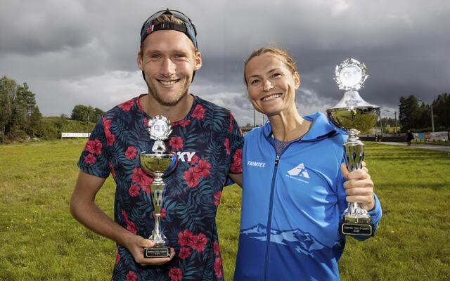 Vinnerne Pål Harboe og Annette Velde Sande. (Foto: Bjørn Hytjanstorp)