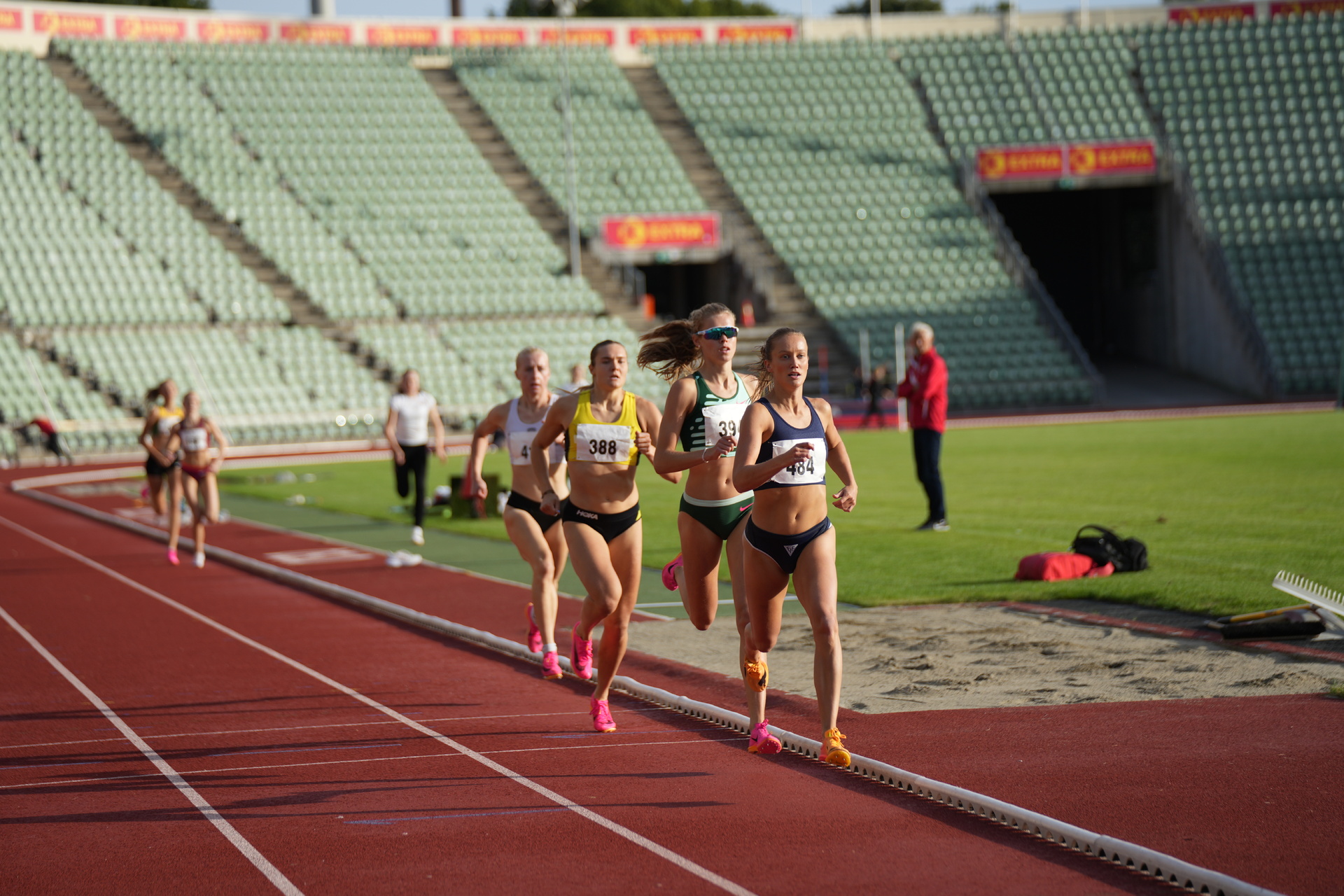 800m Nora Wold.jpg