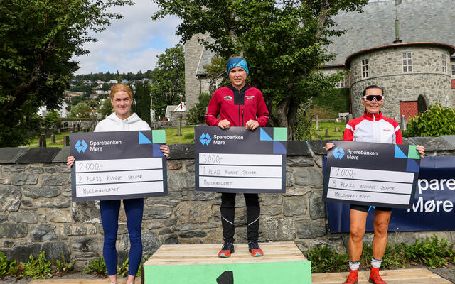 Topp 3 dame senior. Foto: Martin Hauge-Nilsen