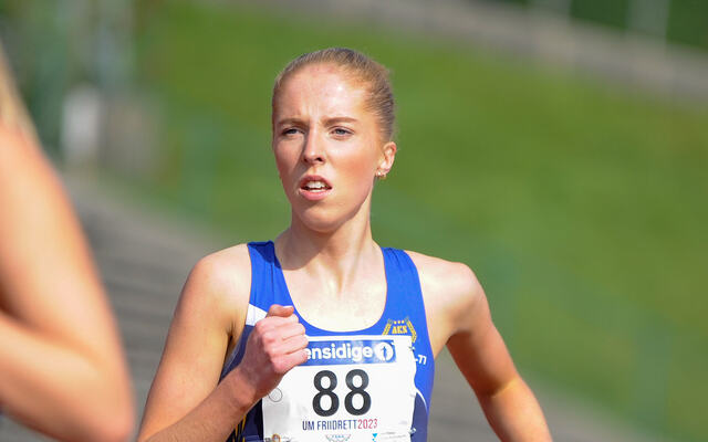 Andrea Nygård Vie åpnet hardt og ledet helt til siste runden i det felles heatet for de eldste jenteklassene, J-17 og J-18/19. (Alle foto: Arne Dag Myking)