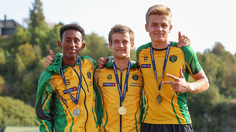 Ullensaker/Kisa tok alle medaljene i klasse G-17 på 3000 meter i UM: Nahom Tesfalem Tewelde, Kristian Bråthen Børve og Teodor Hansen. (Alle foto: Arne Dag Myking)