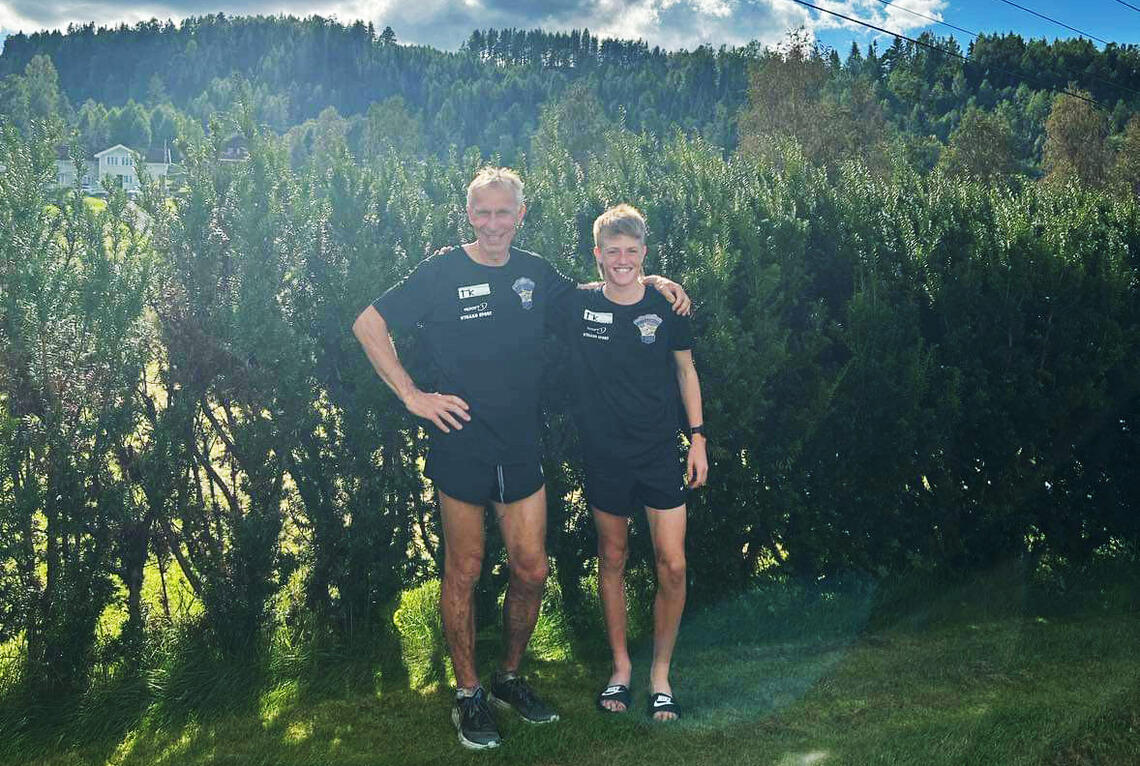 Kristen Aaby (til venstre) vant Seterløpet foran Amund Bjerregård. Det er 49 års aldersforskjell mellom dem. (Foto: privat)