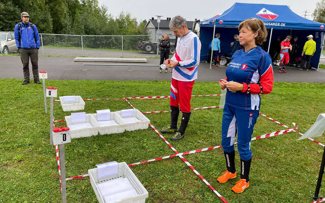 Stig Haug og Grete Storsveen er klare til start på mellomdistansen om lørdagen. (Alle foto: Arne Dag Myking)