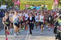 Starten går for HC Andersen Marathon (Foto: Flemming Wedell / HCA Marathon)