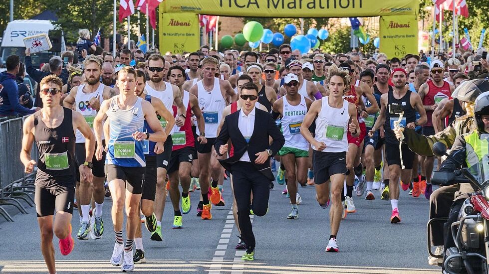 Starten går for HC Andersen Marathon (Foto: Flemming Wedell / HCA Marathon)