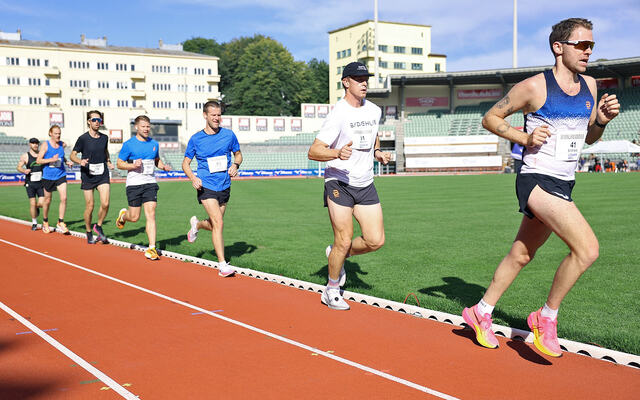 Lørdag 23. september ble Kvalheimmila arrangert på Bislett Stadion. Her kan du se 250 bilder fra totalt 9 heat. Her fra Heat 2. (Foto: Tom-Arild Hansen)