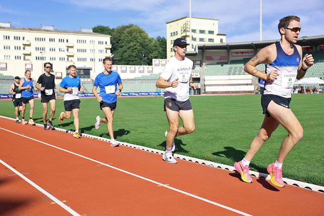 Lørdag 23. september ble Kvalheimmila arrangert på Bislett Stadion. Her kan du se 250 bilder fra totalt 9 heat. Her fra Heat 2. (Foto: Tom-Arild Hansen)