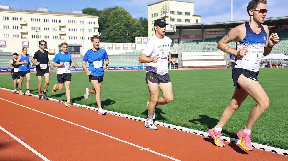Lørdag 23. september ble Kvalheimmila arrangert på Bislett Stadion. Her kan du se 250 bilder fra totalt 9 heat. Her fra Heat 2. (Foto: Tom-Arild Hansen)