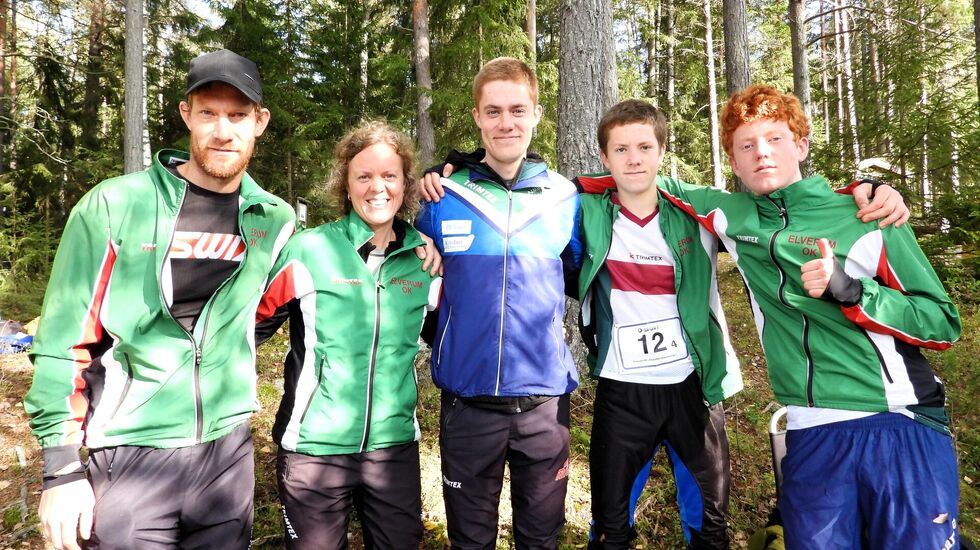 Familielaget Tonjer Fingarsen som vant Ringreven bestod av (fra v.) far Audun, mor Anna-Thekla og sønnene Sander, Aksel og Emil. (Foto: Stein Arne Negård)